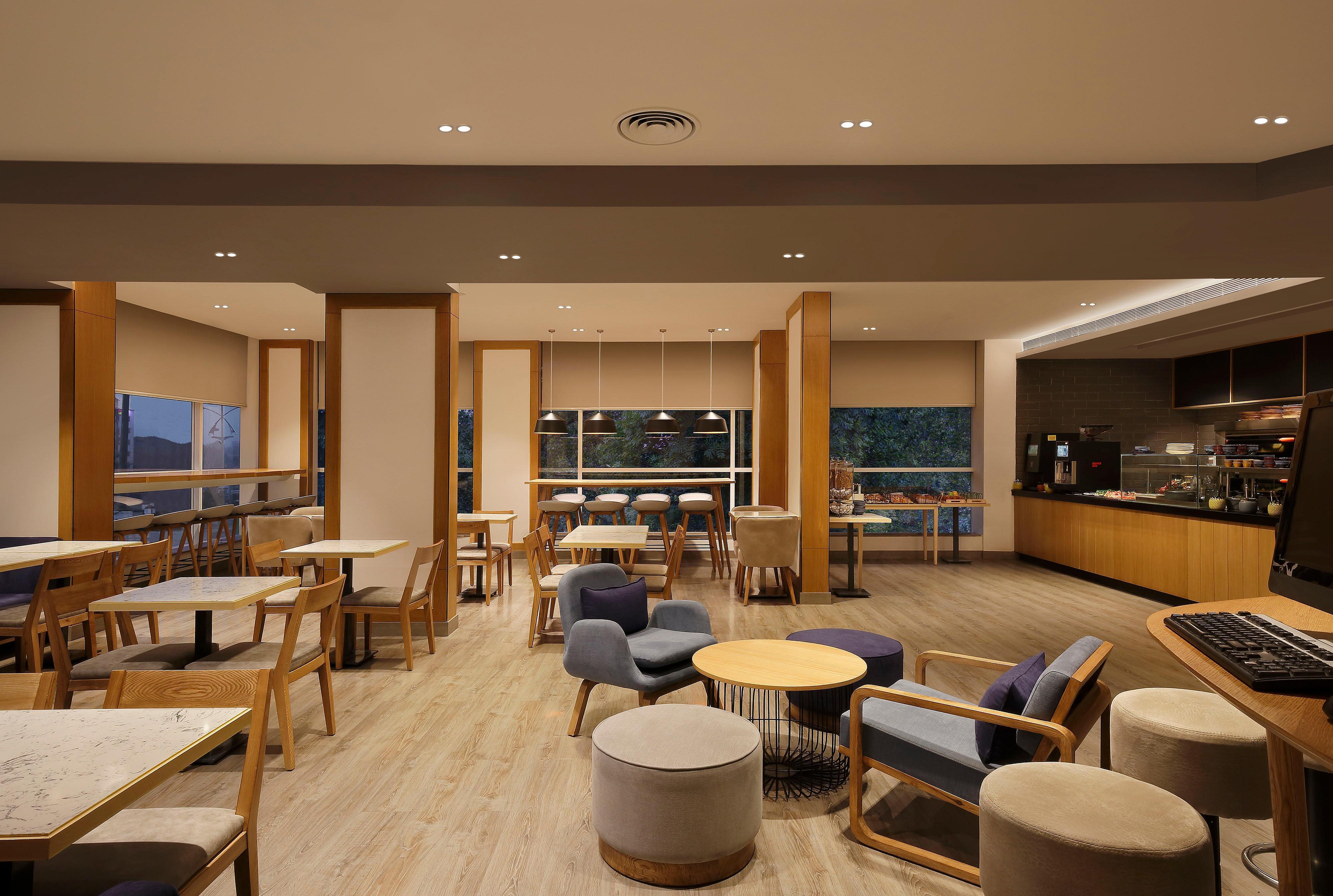 Holiday Inn Express Pune Pimpri By Ihg Εξωτερικό φωτογραφία