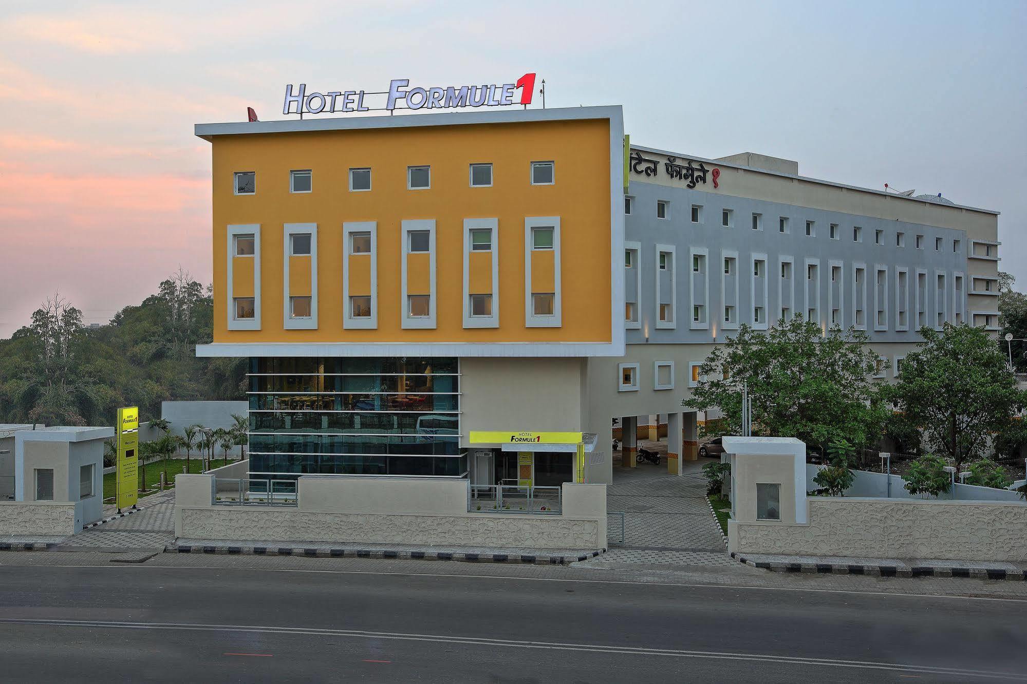 Holiday Inn Express Pune Pimpri By Ihg Εξωτερικό φωτογραφία